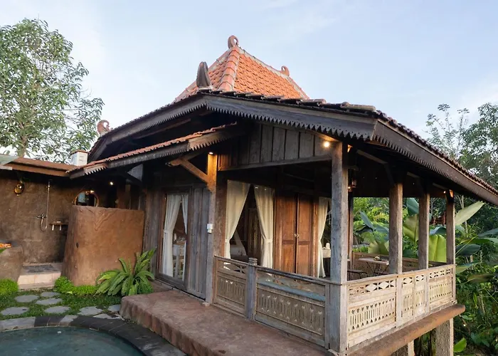 Umah Capung Sebatu
