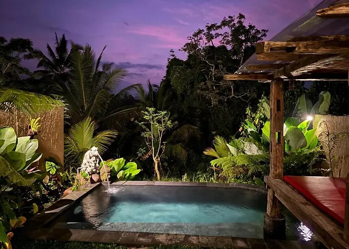 Umah Capung Sebatu Villa *