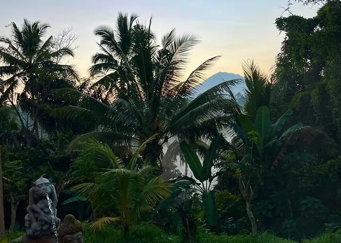 Umah Capung Sebatu 德格拉朗
